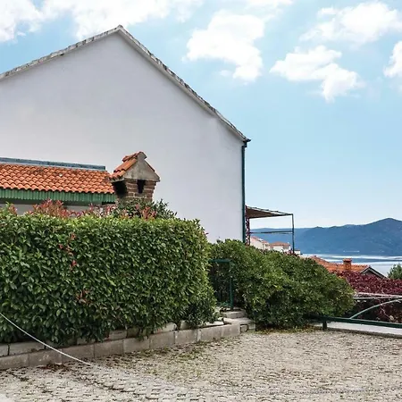Appartamento 0 Bedroom In Komarna *